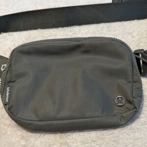 Lululemon Army Green Everywhere Belt Bag 1L Fanny pack Crossbody OS